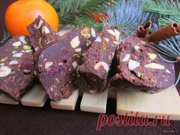 Шоколадная плитка с орехами Еще одна версия сладости из гороха-нут.