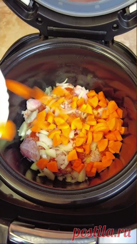 Очень вкусный, простой и быстрый ужин или обед из простых продуктов. Курица и овощи, но получается невероятно аппетитно и сочно. Мой муж очень любит это прос...