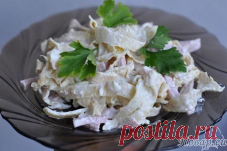 Рецепт - Салат с колбасой и блинами