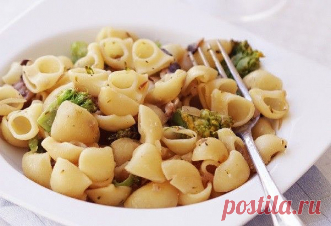 Makaronai su brokoliais ir grybais Makaronai su brokoliais ir grybais - patiekalas, kurį nesunkiai pasigaminsite pagal šį receptą. Daug gerų, išbandytų receptų, kuriuos privalai išmėginti!