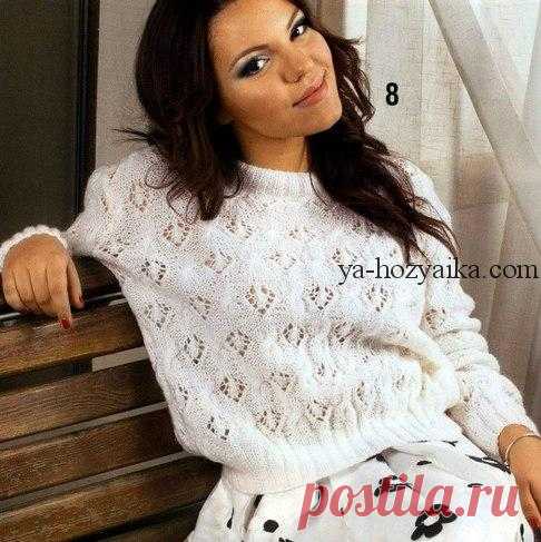 Короткий джемпер спицами для женщин. Женский джемпер спицами с описанием Белый короткий джемпер спицами. Описание вязания спицами модного джемпера для женщин