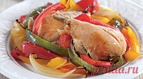 Цыпленок по-охотничьи 

Это очень красивое и вкусное блюдо, от которого не будет ни лишних килограммов, ни проблем со здоровьем. Мясо курицы считается одним из самых диетических, а овощной гарнир приготовлен с точки зрения диетологии просто безупречно. Овощи запекаются, а затем перемешиваются с соусом. 

Время готовки: 1 ч 30 мин. 
Показать полностью…