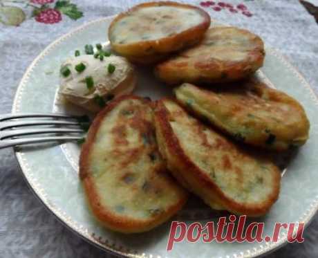 Оладьи с зеленым луком и яйцом | Домашняя еда