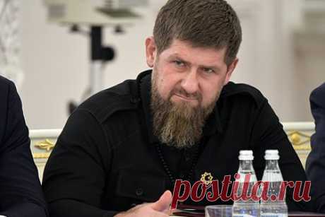 Кадыров заявил о смене тактики в спецоперации на Украине. Глава Чечни Рамзан Кадыров заявил о смене тактики в спецоперации на Украине. Об этом он высказался в своем Telegram-канале. «Больше возиться с ними [ВСУ] не собираемся. Обсудил все детали вместе с начальником Оперативного штаба ЧР по проведению СВО Магомедом Даудовым», — сообщил он.