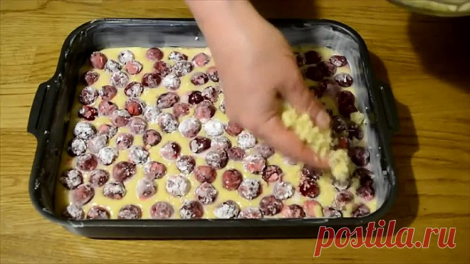 Вкусный пирог на кефире с вишней