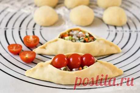 Мясные блюда в виде лодочек, которые вас точно удивят вкусом и видом