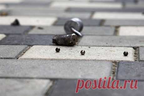 В Новой Москве обнаружили обломки третьего беспилотника. У деревни Лукино в Новой Москве обнаружили обломки третьего упавшего беспилотного летательного аппарата (БПЛА). Об этом рассказал представитель экстренных служб столицы. Собеседник РИА Новости отметил, что сейчас место происшествия оцеплено. О происшествии стало известно утром в среду, 21 июня.