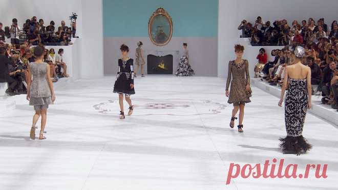 Показы и коллекции Prêt-à-porter и аксессуары - CHANEL ШАНЕЛЬ