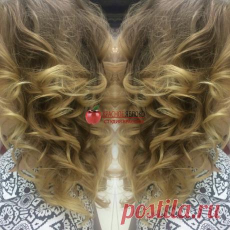 Прекрасные локоны👍 притягивают взоры😍 и делают их💁 обладательницу самой привлекательной👸 из всех! Такую укладку с легкостью💦 можно сделать у Екатерины м.Таганская