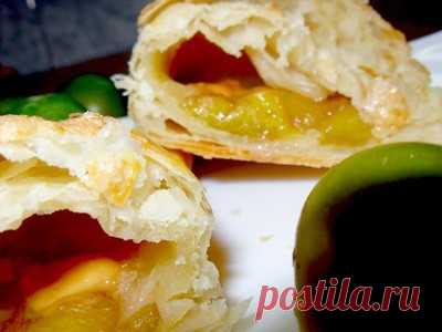 Очень много рецептов из слоеного теста!