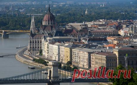 Bloomberg узнал о препятствовании Венгрии в проекте-ответе Евросоюза КНР. Венгрия блокирует новое соглашение, которое позволит ЕС продолжать финансировать проекты в Африке, на Карибах и в Тихом океане в рамках инфраструктурного проекта Global Gateway. Похожий проект, «Пояс и путь», есть у Китая