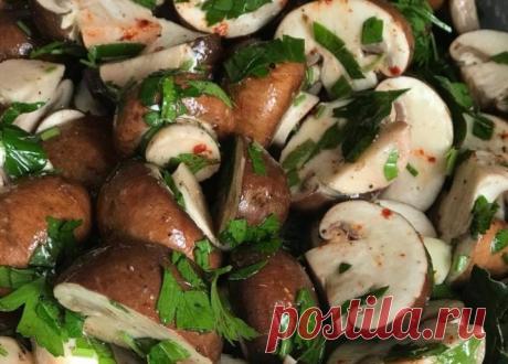 Маринованные свежие грибы быстрым способом. Проще не бывает! Я предпочитаю, когда они еще совсем хрустящие!