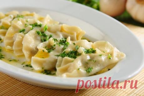 ВАРЕНИКИ С КАРТОФЕЛЕМ И ЗЕЛЕНЬЮ НА ПАРУ