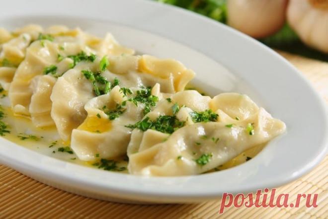 ВАРЕНИКИ С КАРТОФЕЛЕМ И ЗЕЛЕНЬЮ НА ПАРУ