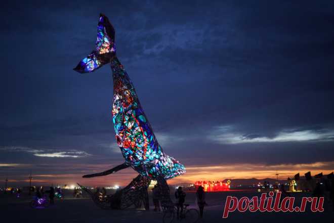 Самые впечатляющие арт-инсталляции фестиваля Burning Man 2016 | Чёрт побери