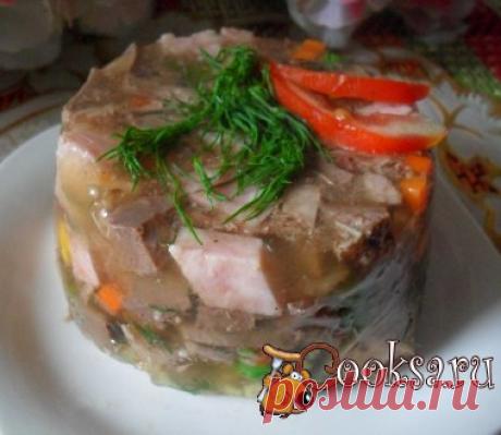 Заливное "Праздничное трио" #закуска #кулинария #праздник #заливное #новыйгод #рецепты Красивая, вкусная и при этом довольно бюджетная, праздничная закуска! Свинина ( или куриное филе ;вареная) — 200 г; Ветчина — 300 г; Сердце свиное (вареное) — 300 г; Овощная смесь (замороженная, типа Мексиканской) — 100 г; Желатин — 50 г; Бульон (мясной или куриный, с солью и специями) — 0,6 л; Чеснок (по вкусу и желанию) ;