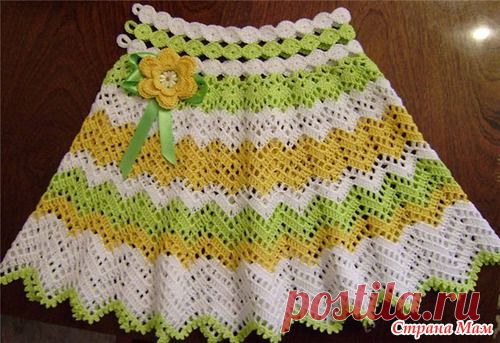 Костюм для девочки связанный крючком.