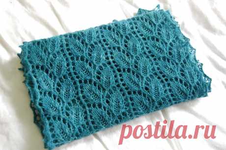 Ажурный палантин "Осенние листья". Спицами. / knittingideas.ru