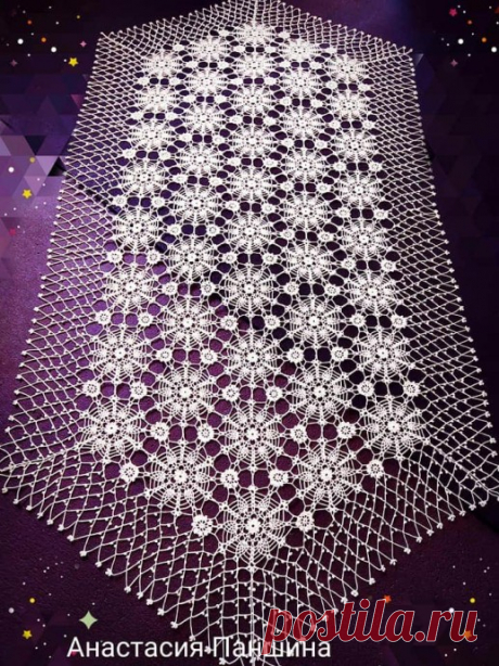 Нежная скатерть крючком