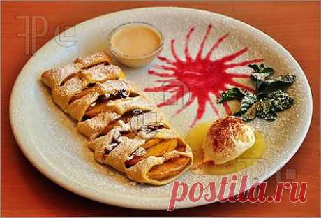 Image Of Strudel. Picture To Download at FeaturePics.com