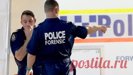 Полицейского приняли за стриптизера, когда он приехал на вызов о громкой вечеринке. В Австралии полицейский приехал на вызов, но женщины в квартире приняли его за стриптизера. Об этом сообщает The New York Post. Инцидент произошел в Сиднее. Неизвестно, каким образом полицейские узнали о громкой вечеринке, которая ...