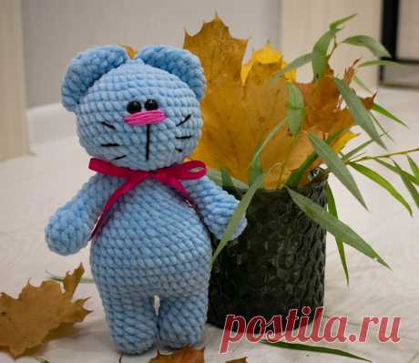 PDF Шкодливый кот. FREE amigurumi crochet pattern. Бесплатный мастер-класс, схема и описание для вязания игрушки амигуруми крючком. Вяжем игрушки своими руками! Кот, котик, кошка, кошечка, котенок, cat, kitten, katze, kater, gato, chat. #амигуруми #amigurumi #amigurumidoll #amigurumipattern #freepattern #freecrochetpatterns #crochetpattern #crochetdoll #crochettutorial #patternsforcrochet #вязание #вязаниекрючком #handmadedoll #рукоделие #ручнаяработа #pattern #tutorial #häkeln #amigurumis
