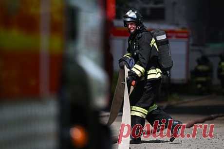 Житель Рошаля раскрыл подробности взрыва на заводе. В результате мощного взрыва на металлургическом заводе «Молирен» в подмосковном Рошале пострадал один человек, он госпитализирован с травмой, не угрожающей жизни. На данный момент возгорание локализовано, ведется проливка. О произошедшем Ленте.ру рассказал местный житель Игорь.