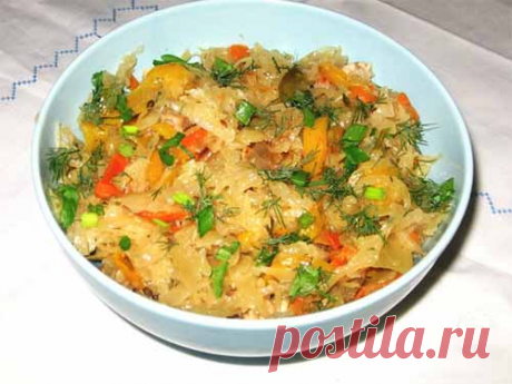 Квашеная капуста, тушеная с перцем