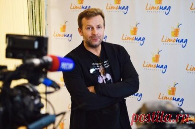 Клим Шипенко объявил дату выхода фильма «Холоп – 3». Режиссер признался, что теперь он займется перевоспитанием не одного человека, а целой семьи.