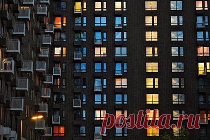 Аренде «однушек» в Москве предрекли резкое подорожание. К концу 2024 года аренда однокомнатных квартир в Москве может резко подскочить — примерно на 15 процентов. Такую динамику цен на съемное жилье в столице предрекли опрошенные эксперты. По прогнозам специалистов, этому будут способствовать возвращение релокантов и подорожание ипотеки.