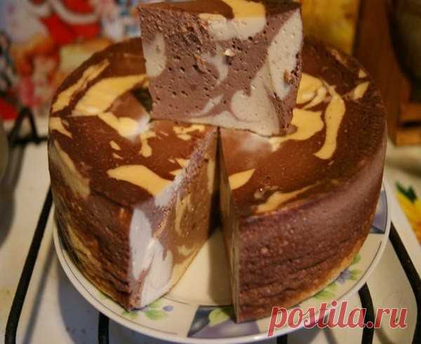 Очень красивый мраморный чизкейк 