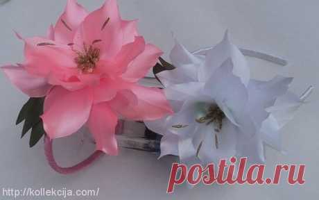 Лилия из атласной ленты своими руками - https://kollekcija.com/liliya-iz-atlasnoy-lentyi-avtor-tatyana-plotnikova/