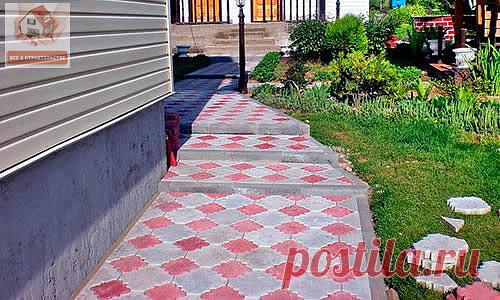 ТОНКОСТИ УСТРОЙСТВА ОТМОСТКИ ВОКРУГ ДОМА 

Устройство отмостки вокруг дома – обязательный завершающий этап возведения любого здания. По своей сути это не что иное, как небольшой стильный тротуарчик, который опоясывает дом по периметру. Многие допускают ошибку, полагая, что устройство отмостки несет лишь декоративную функцию, на самом же деле на конструкции лежит ответственность по защите фундамента от поверхностных вод. Благодаря тому, что отмостка имеет наклон от стен, он...