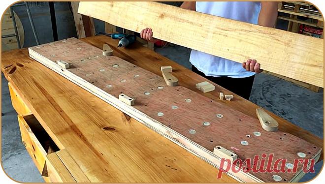Профессиональная каретка для рейсмуса своими руками Здравствуйте, уважаемые читатели и самоделкины!После сушки досок могут возникать различные изменения в их геометрии, например, кручение в «пропеллер» или «чашу». Выровнять доску для дальнейшего применения можно при помощи специальных станков — рейсмуса и фуганка.Для начала нужно выровнять одну