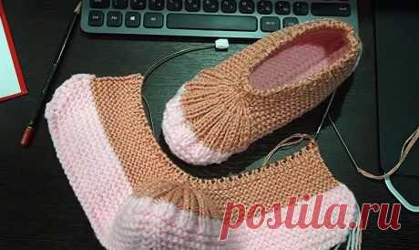 ​Теплые пинетки-следки из толстой пряжи на двух спицах — DIYIdeas
