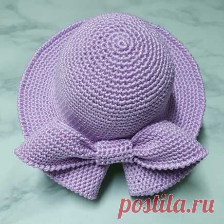 Как связать крючком кукольную шляпку с бантом
