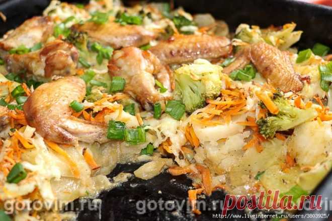 Картофельная запеканка с куриными крылышками в духовке
