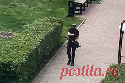 Пермский стрелок жаловался на головные боли и звон в ушах. По словам бывшей девушки пермского стрелка Тимура Бекмансурова, он жаловался на головные боли и звон в ушах. На допросе у следователей девушка сообщила, что, несмотря на тревожные симптомы, 18-летний студент не обращался в больницу. Боли снимал содержащими никотин веществами и снюсом.