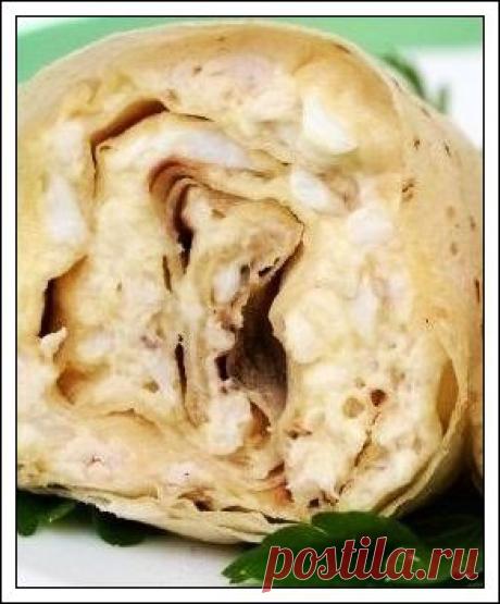 Рулеты из лаваша с курицей и плавленым сырком