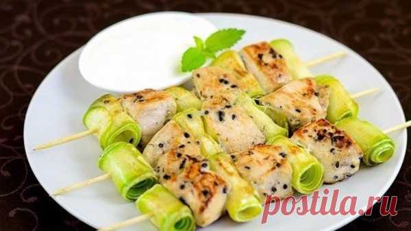 Домашние шашлычки из курицы и кабачка
