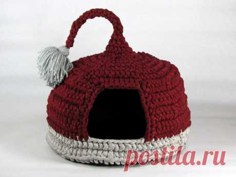 Ganchillo gato cama gato cueva casa del animal doméstico Tshirt hilado Bordeaux y gris con borla para jugar Ganchillo gato cama gato cueva casa del animal doméstico Tshirt hilado Bordeaux y gris con borla para jugar   Esta casa del animal doméstico es una buena adición a tu diseño para el hogar y un lugar acogedor para el descanso y reproducción de su mascota. Cueva de gato también tiene una borla para su gato a jugar o moverse fácilmente. Esta casa del animal doméstico ma...