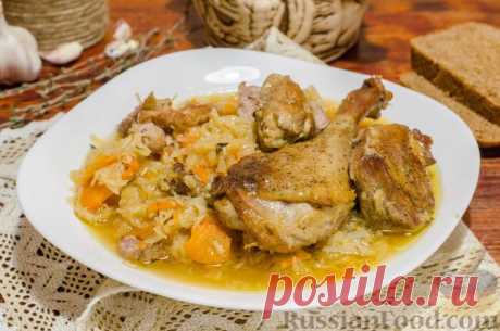 Рецепт: Тушёная утка по-деревенски, с квашеной капустой на RussianFood.com