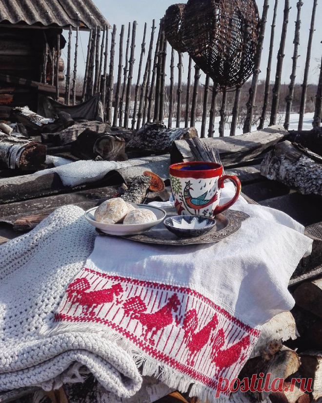 Публикация Maria Apal'kova / художница в Instagram • Мар 13 2017 в 6:05 UTC 1,991 отметок «Нравится», 77 комментариев — Maria Apal'kova / художница (@elfinmary) в Instagram: «С недавних пор на мой чай с пряниками и ухватами заходят 20 тыщ человек. И чем больше среди них…»