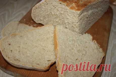 Белый хлеб с добавлением ржаной муки на Вкусном Блоге Мысли о выпечке домашнего хлеба у меня зарождались давно – но то времени не хватало, то настроения не было. И вот этот час настал! Я решила начать с простого и испечь хлеб на дрожжах – с закваской мы потом поэкспериментируем. Хлебушек, похожий на этот, очень распространен на Украине (тот самый…
