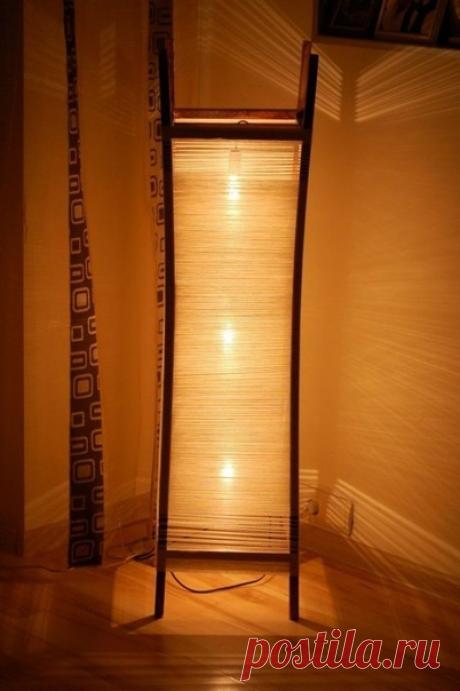 Напольная лампа