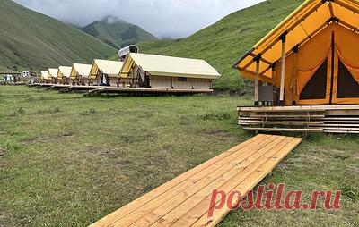 На парадроме "Флай Чегем" открыли первый в Кабардино-Балкарии всесезонный глэмпинг. Построенные домики приспособлены для приема гостей круглый год