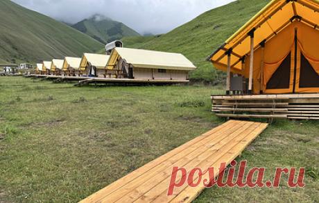 На парадроме &quot;Флай Чегем&quot; открыли первый в Кабардино-Балкарии всесезонный глэмпинг. Построенные домики приспособлены для приема гостей круглый год