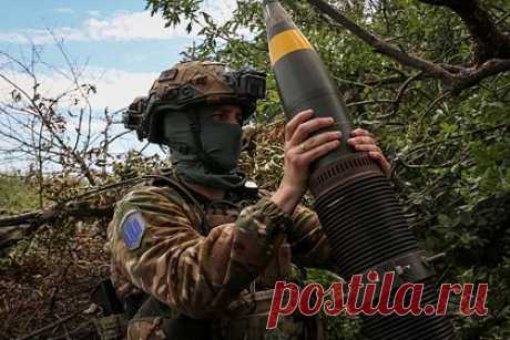 В Крыму рассказали о визитной карточке ВСУ. Глава крымского парламента Владимир Константинов назвал отличительную особенность украинской армии. По его мнению, как сообщает РИА Новости, визитной карточкой ВСУ являются атаки мирных объектов. В качестве примера спикер парламента Крыма привел атаки на Крымский мост и поселок Раздольное.