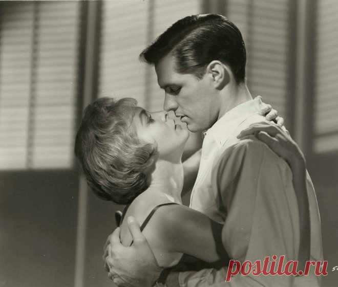 Джанет Ли и Джон Гэвин в фильме «Психо» (Альфред Хичкок, 1960)