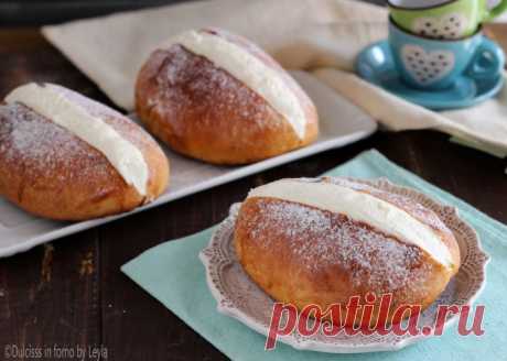 Maritozzi con la panna, ricetta di Luca Montersino Maritozzi con la panna: un dolce lievitato, tipico romano, golosissimo, farcito con tanta panna, preparato con la ricetta del Maestro Luca Montersino.